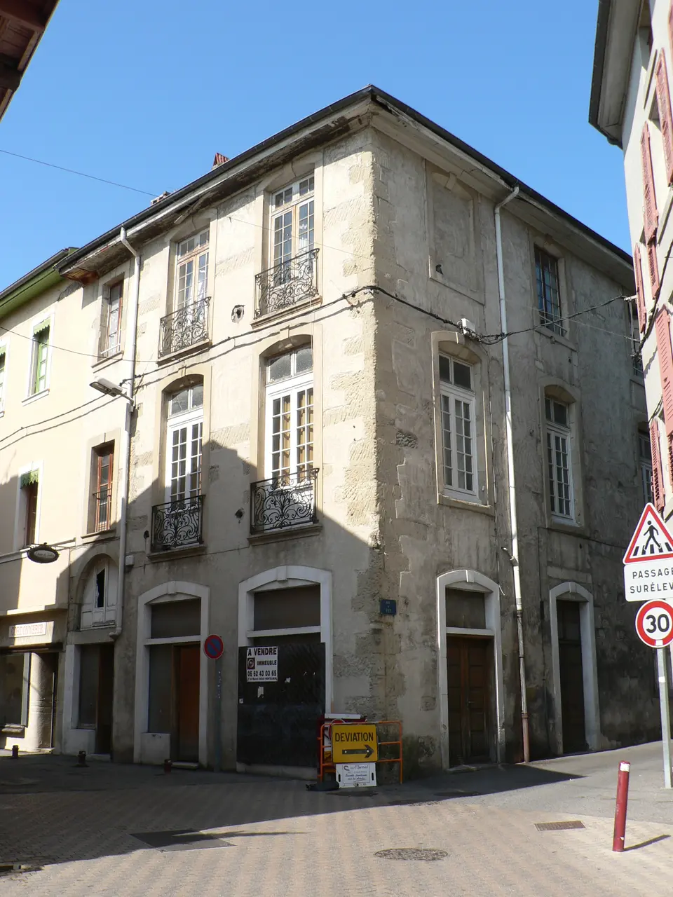 File:Hôtel du Puy de Peyrins à Romans.JPG