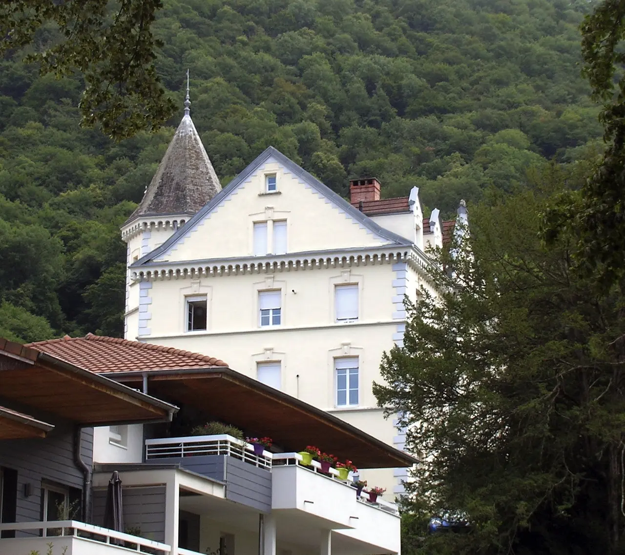 Chateau Perriere Poisat 2