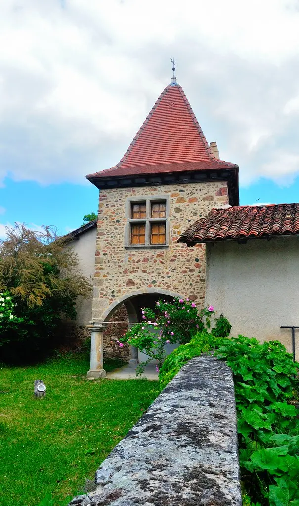 Pouilly-lès-Feurs (Loire)