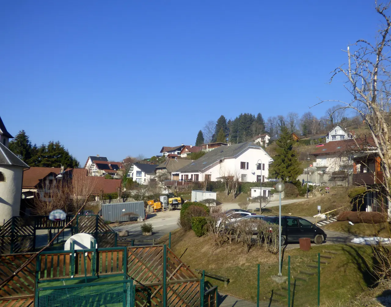 Centre de Pugny-Chatenod (Savoie, 2019)