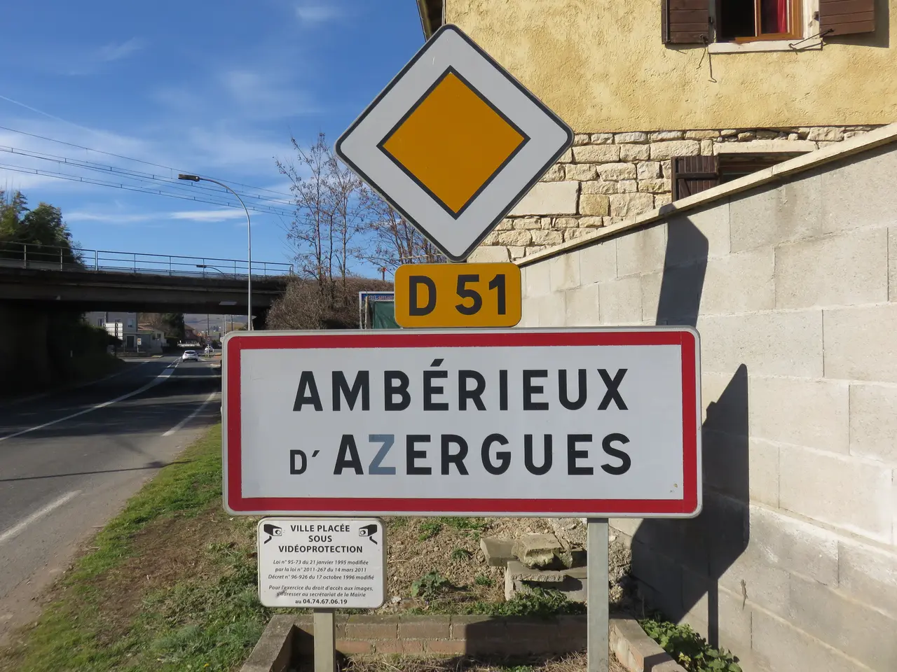 Ambérieux - Panneau entrée depuis Quincieux (fév 2019)