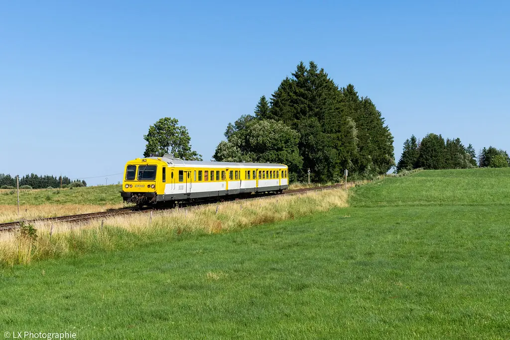 X 2725 - Riom-ès-Montagnes > Lugarde