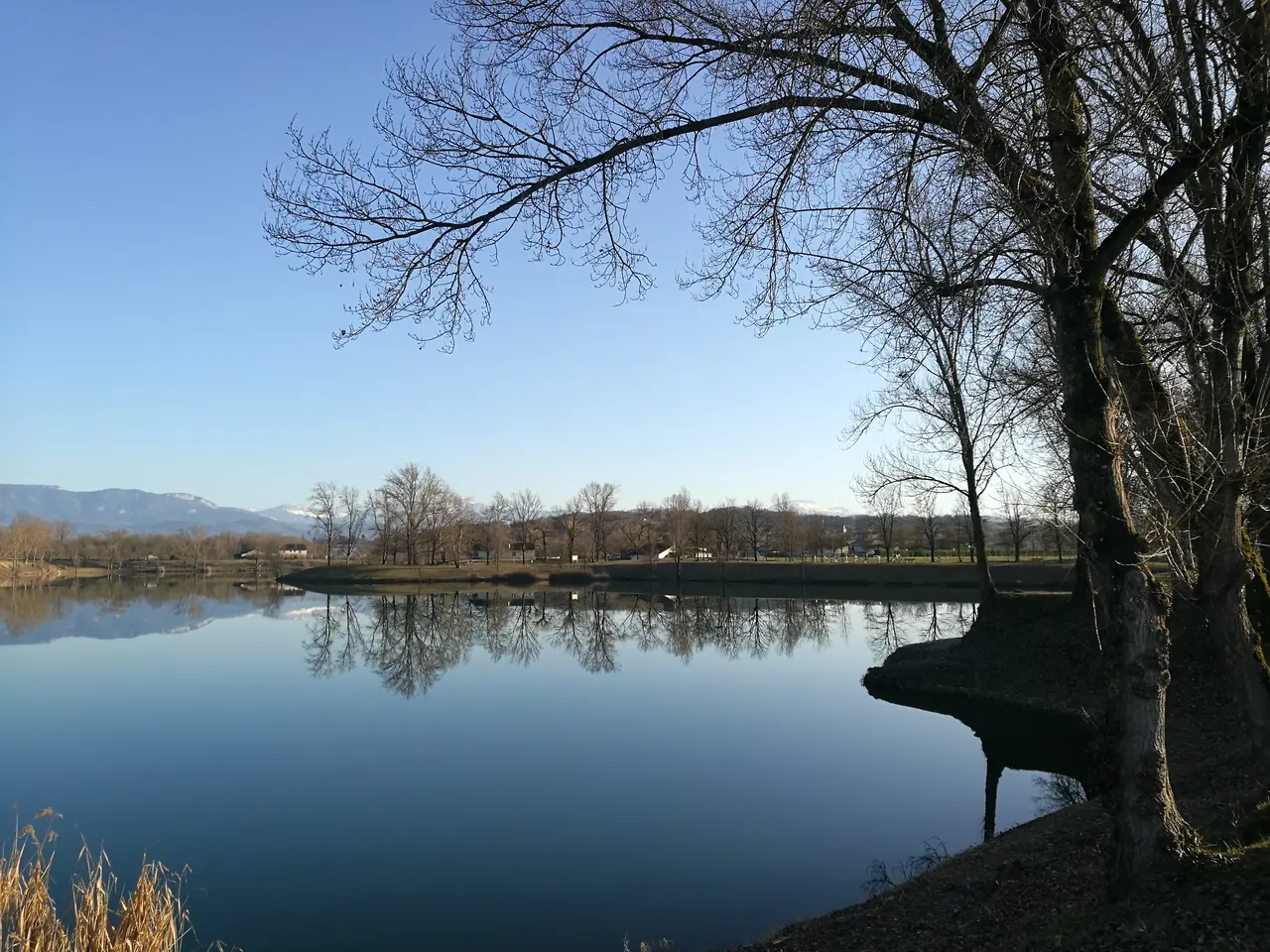 Lac de Romagnieu en hiver