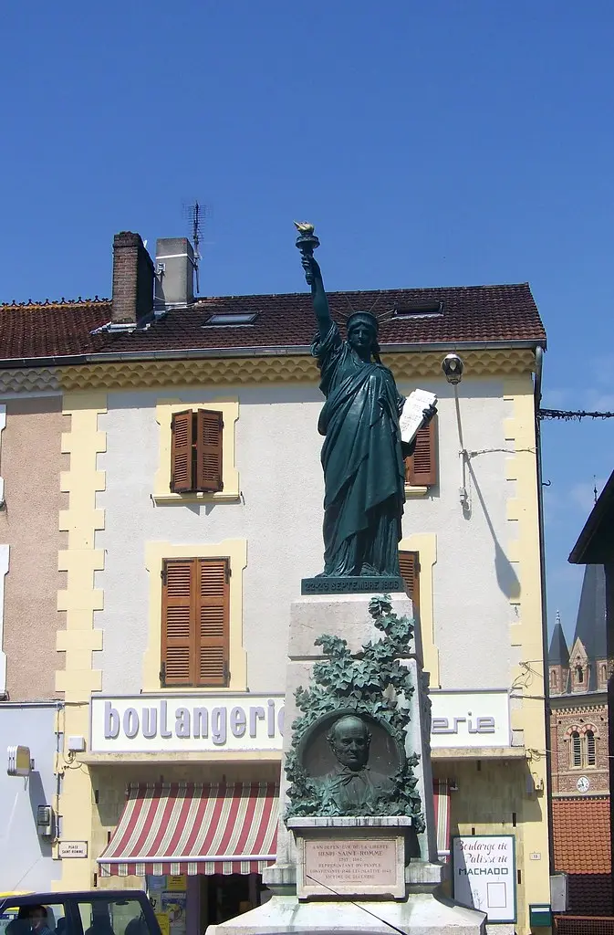 What a surprise! (in Roybon) -- Quelle surprise! (à Roybon)