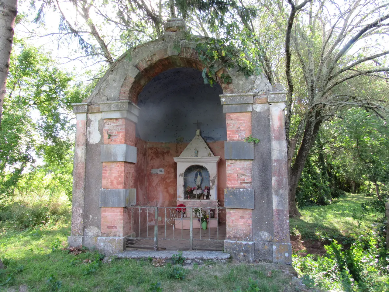 Oratoire Notre-Dame (Saint-Alban-Auriolles)