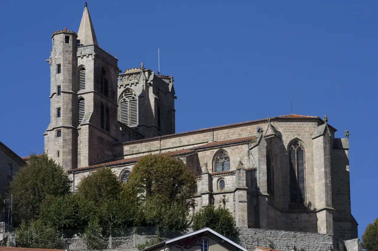 Saint Bonnet le Château-La Collégiale