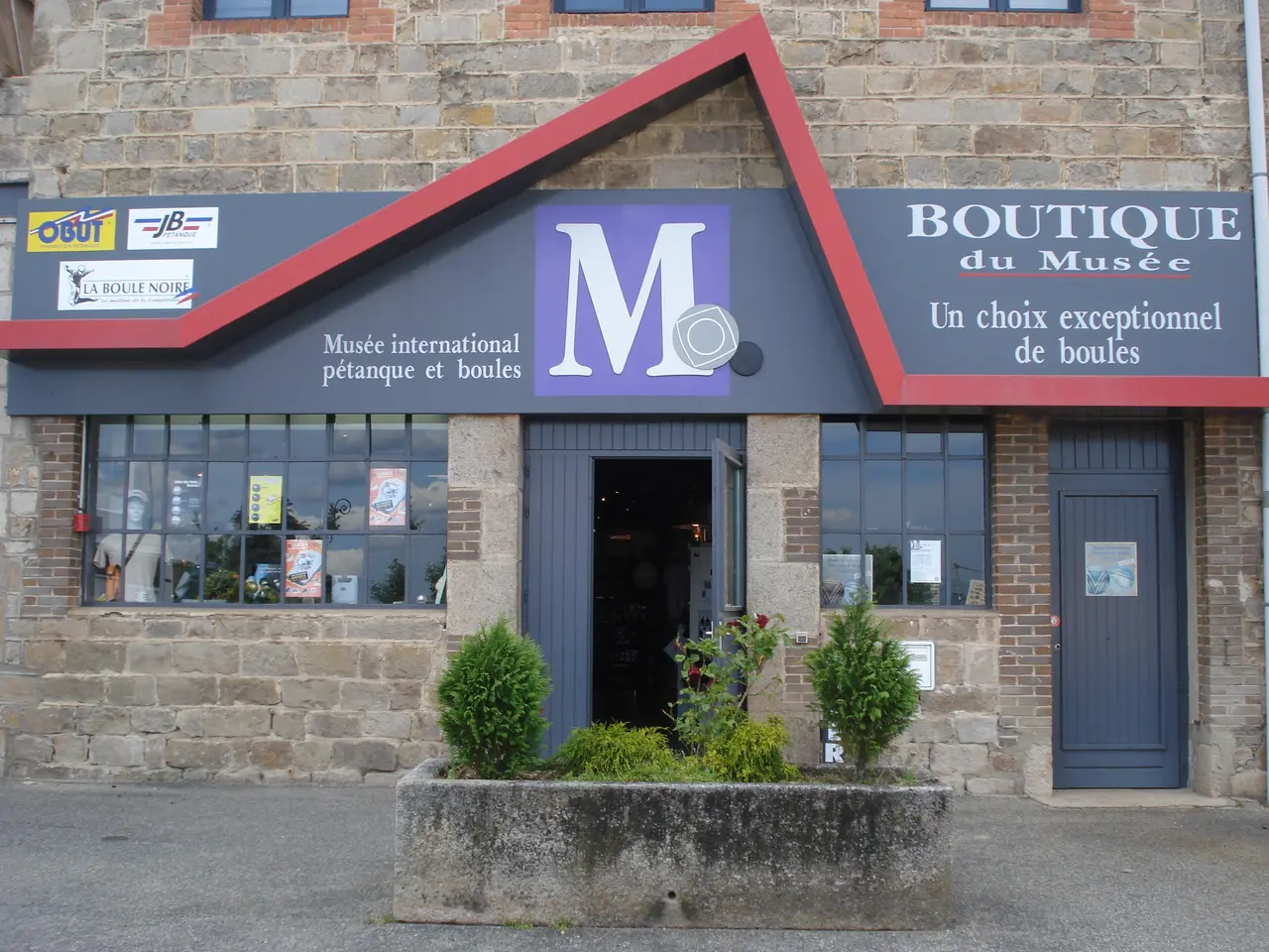 Saint-Bonnet-le-Château, Musée international de pétanque et de boules