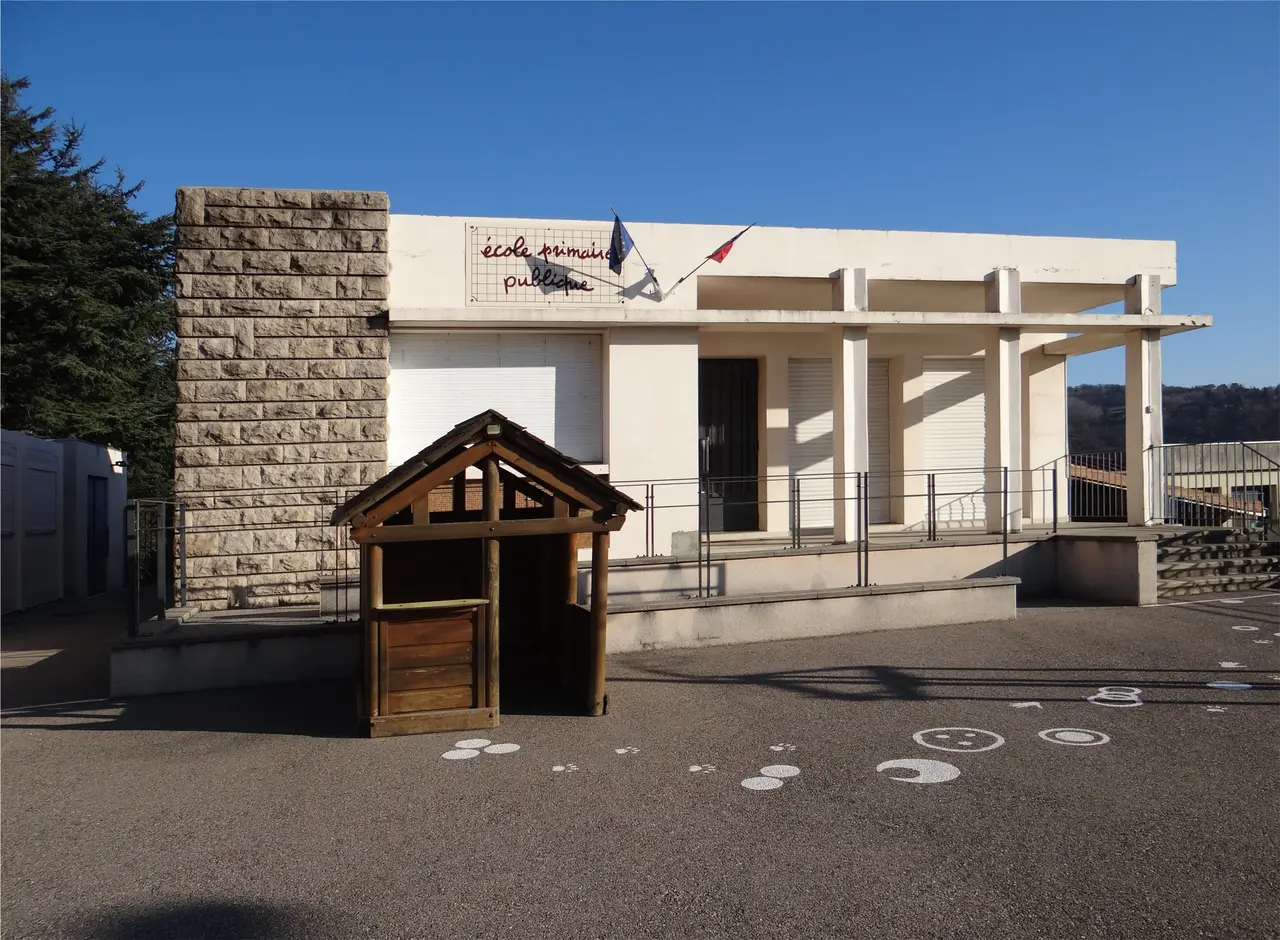 Saint-Cyr-sur-le-Rhône-03