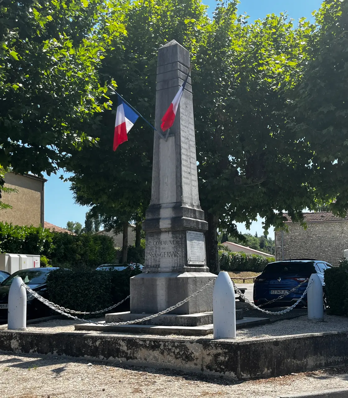 Monument aux morts de Saint-Gervais-sur-Roubion (juillet 2022)