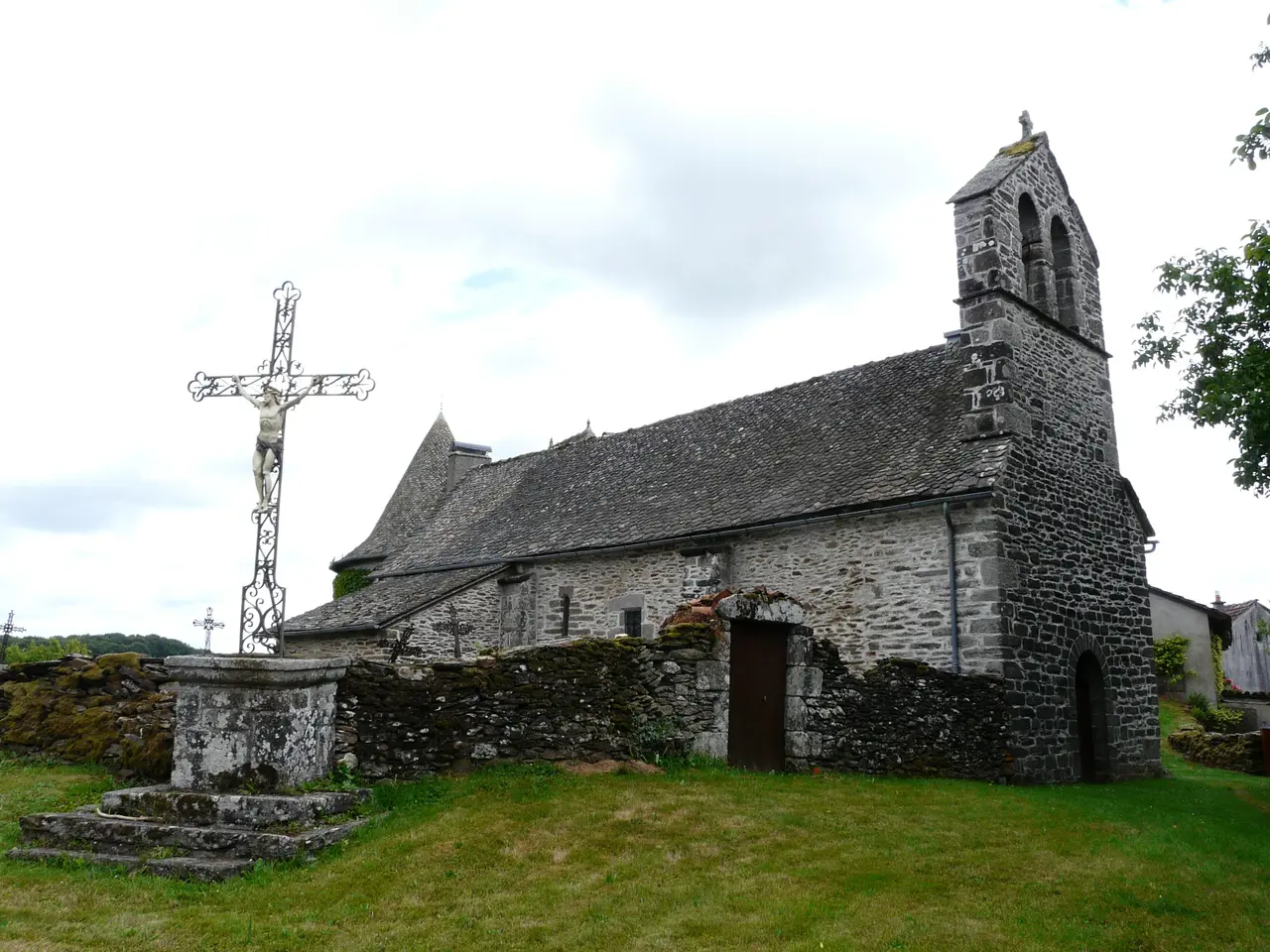 Saint-Mamet-la-Salvetat église de la Salvetat (2)