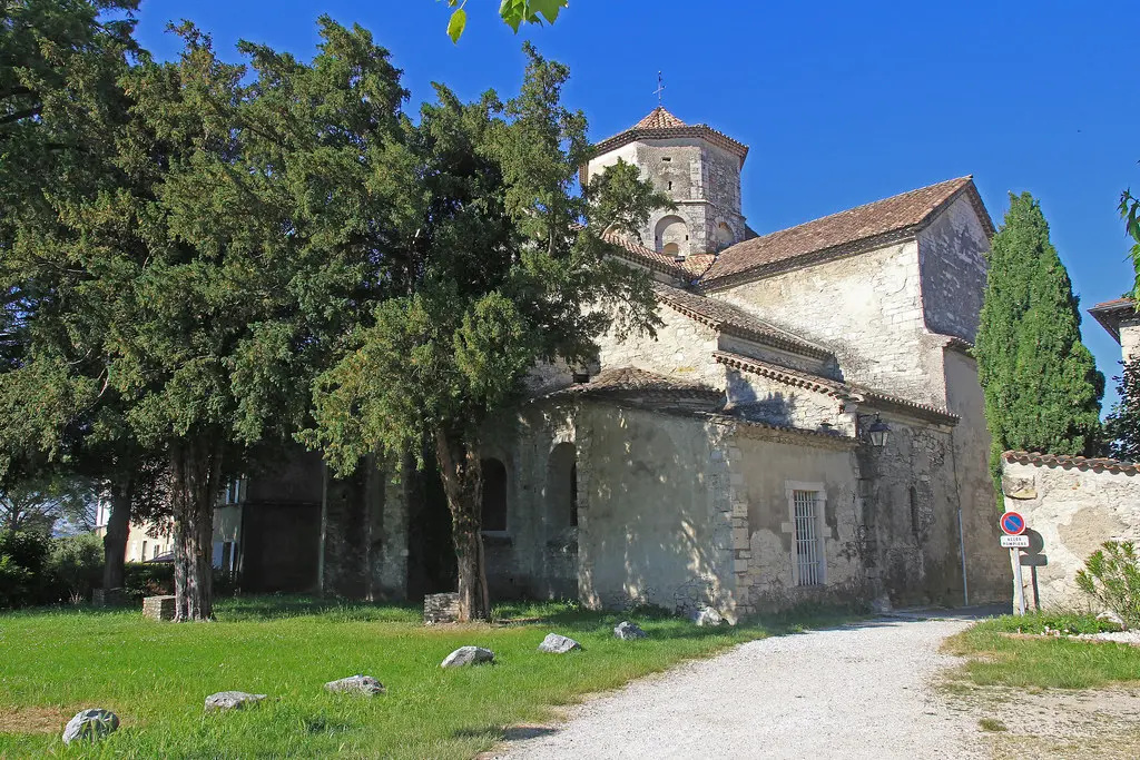56- Saint-Marcel-lès-Sauzet, église prieuré du XII°