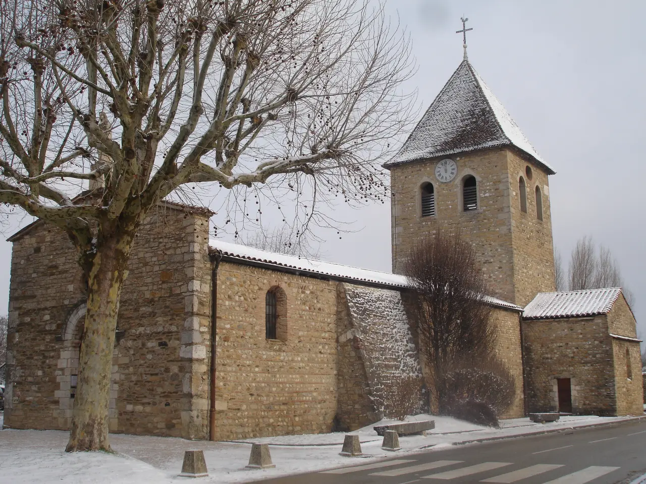 Église Saint-Maurice de Saint-Maurice-de-Gourdans sous la neige - 2010