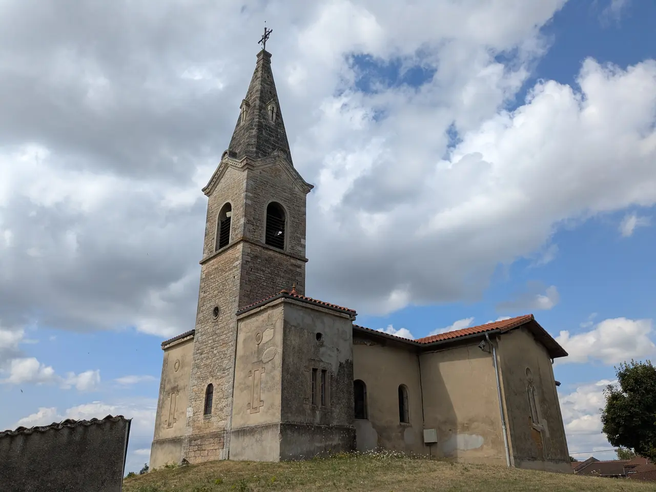 Pollet (Saint-Maurice-de-Gourdans) - Église Saint-Maurice (août 2025)