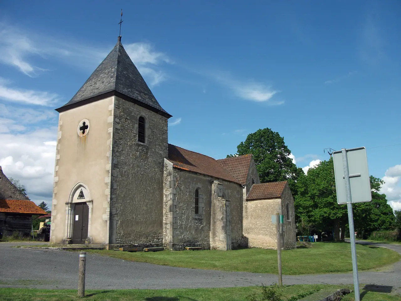Église de Saint-Priest-d'Andelot 2016-05-24