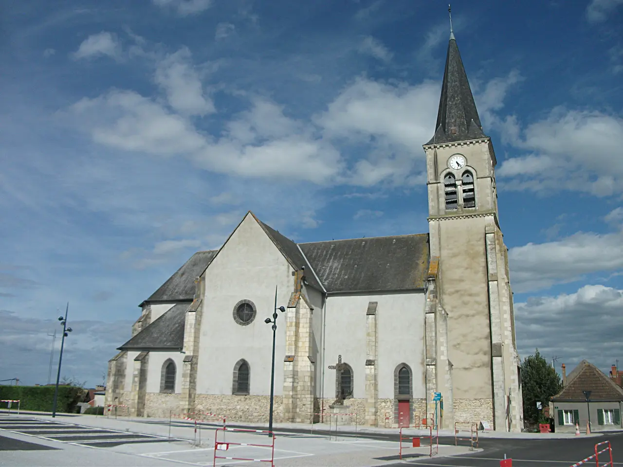 Église Saint-Rémy-en-Rollat 2017-07-23