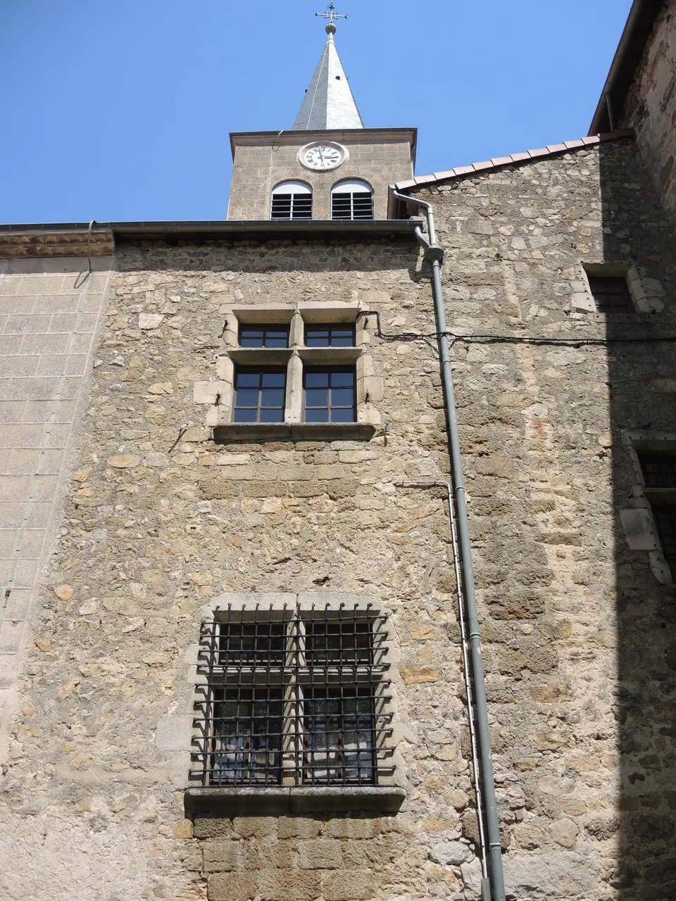 Satillieu château meneaux