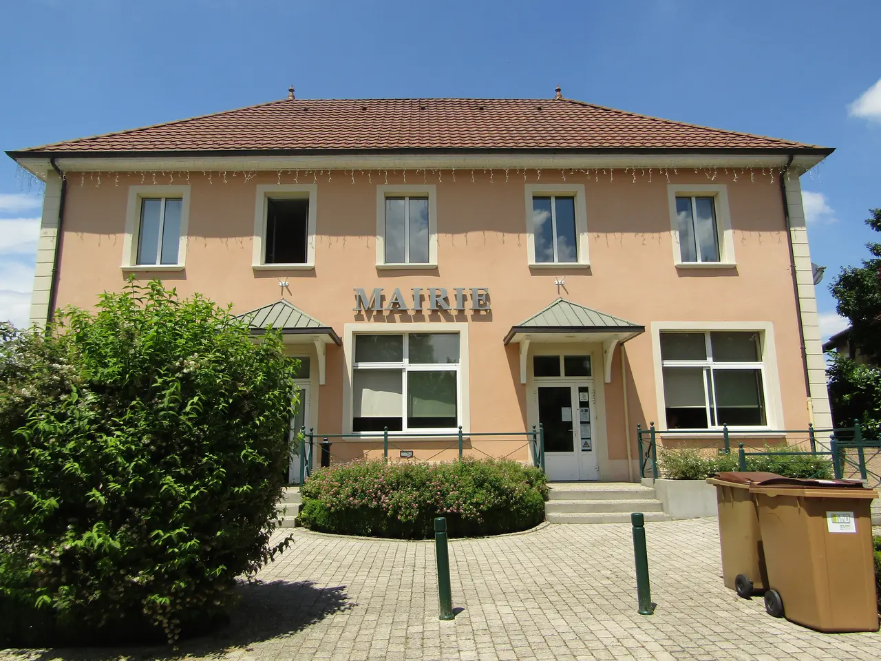 Mairie de Sérézin-de-la-Tour