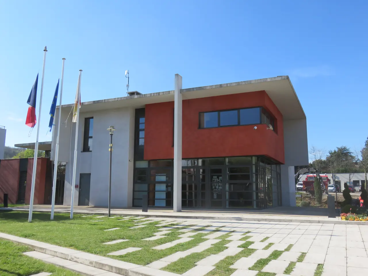 Sérézin-du-Rhône - Mairie (avr 2019)
