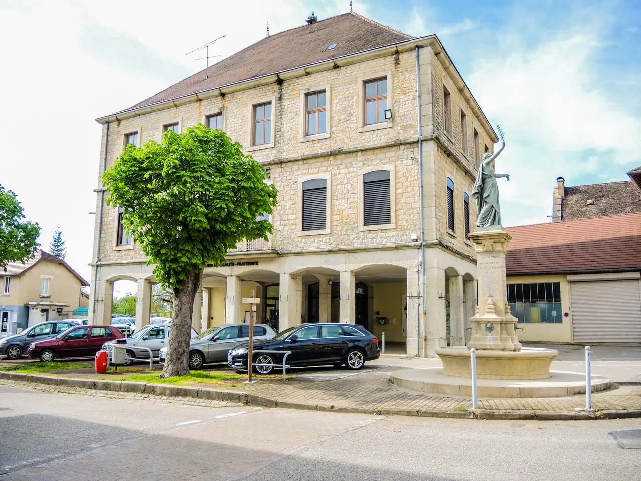 Mairie de Serrières-de-Briord