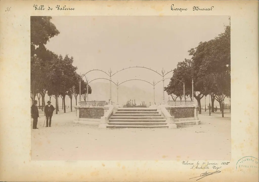 Valence - Kiosque musical