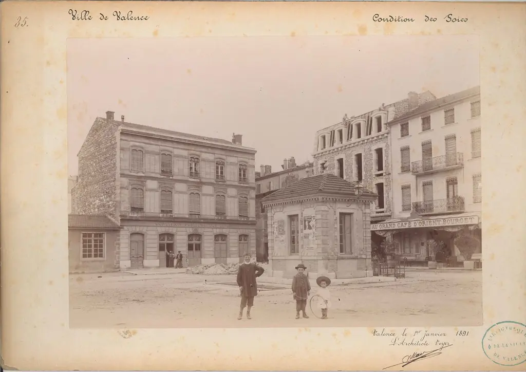 Valence - Condition des soies