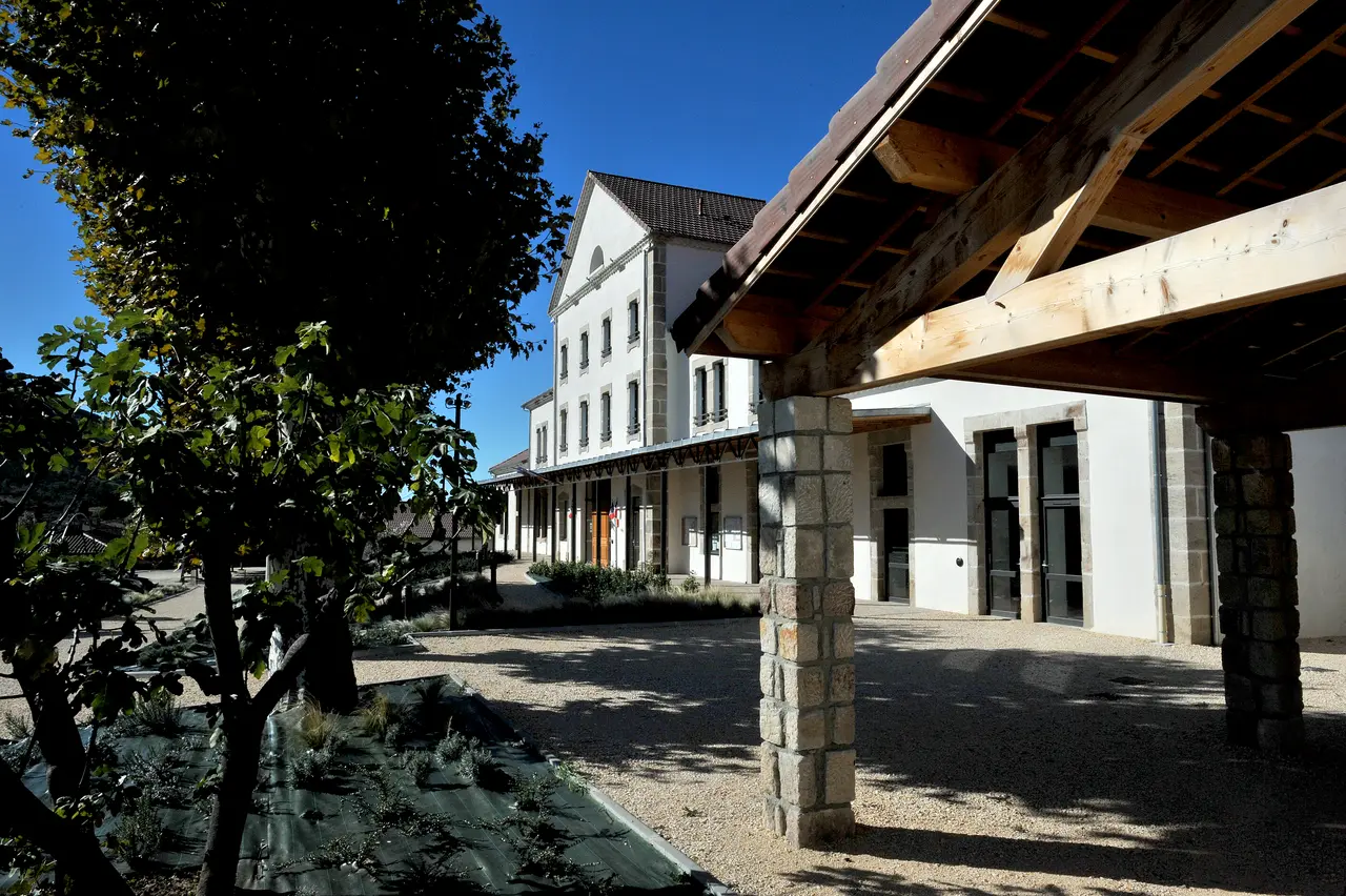 Mairie de Vesseaux