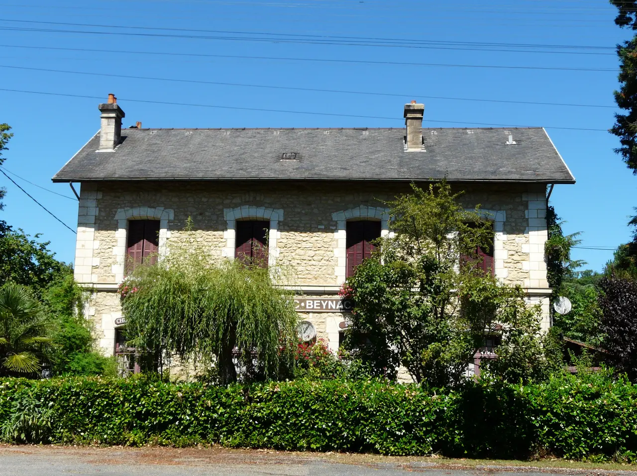 Vézac (24) gare de Vézac-Beynac