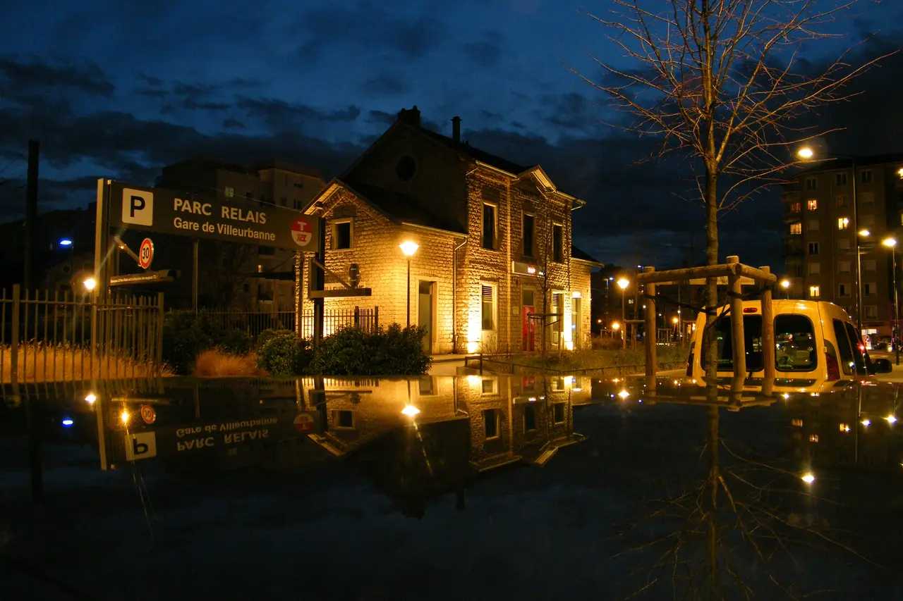 Gare de Villeurbanne Nuit