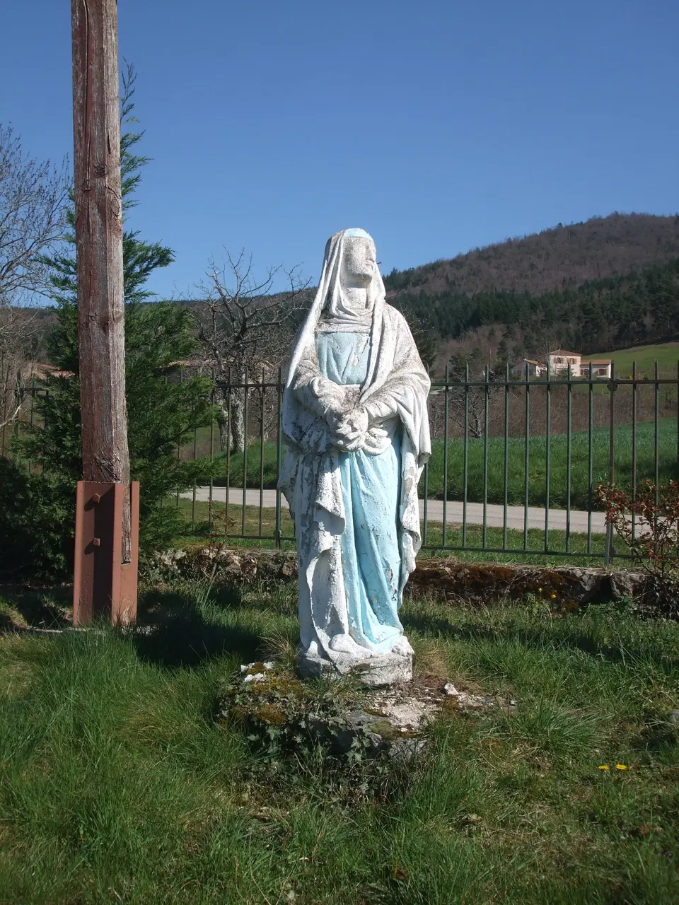 Vierge du calvaire de Villevocance