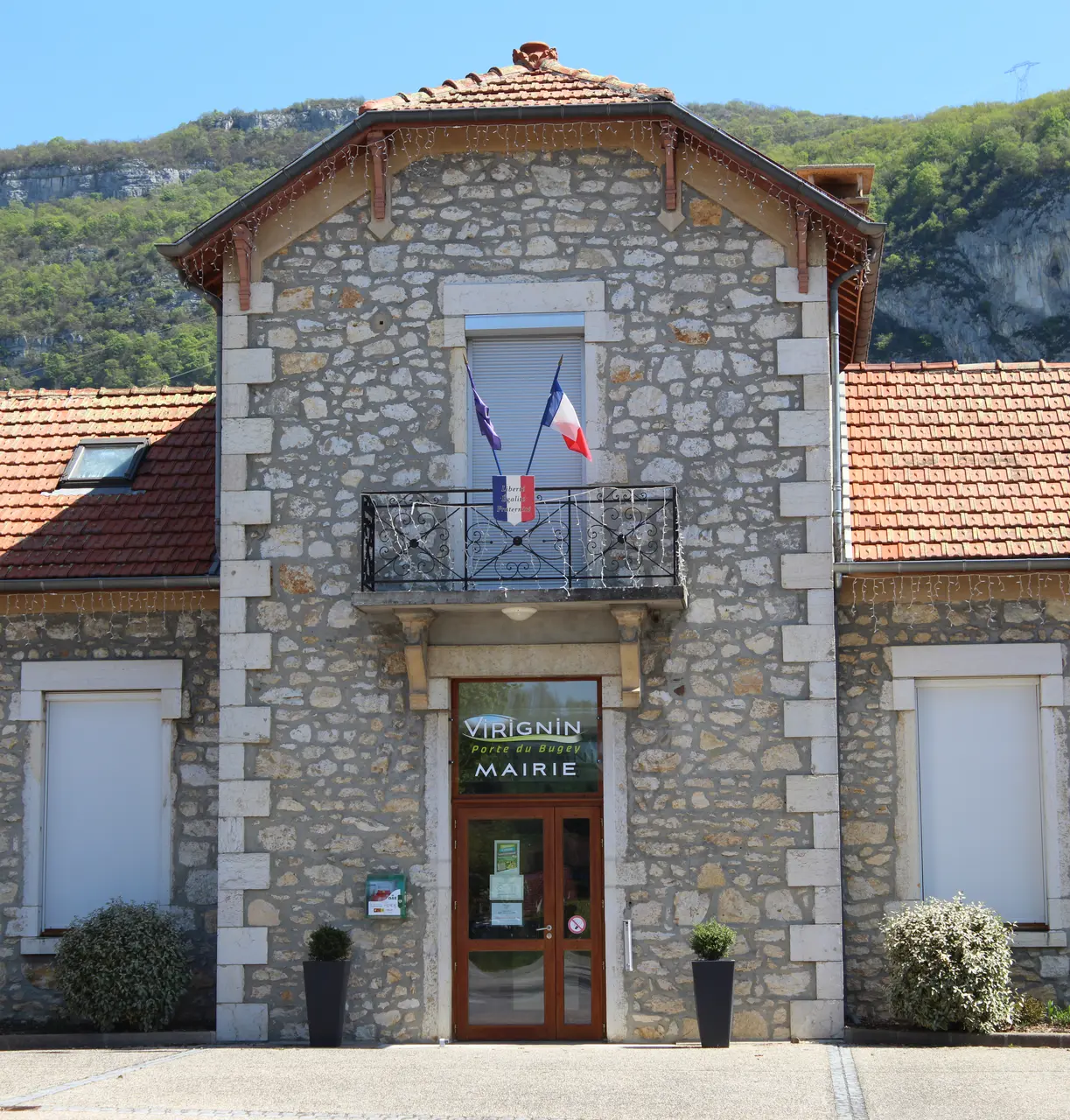 Mairie Virignin 9