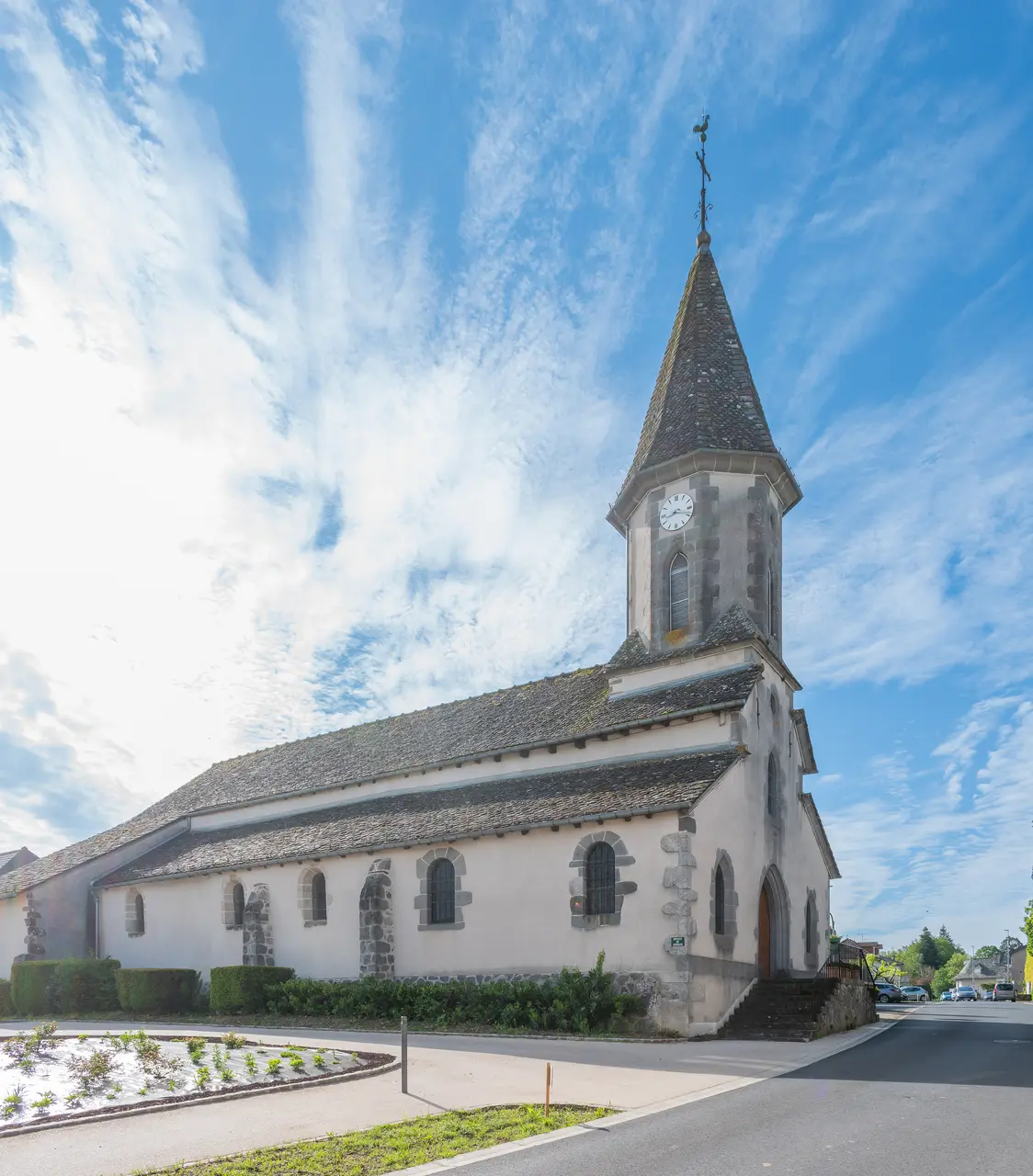 Saint Julian church in Ytrac (6)