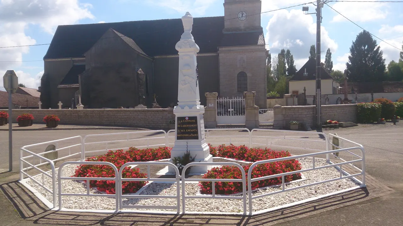 Labergement-Les-Auxonne, monument aux morts