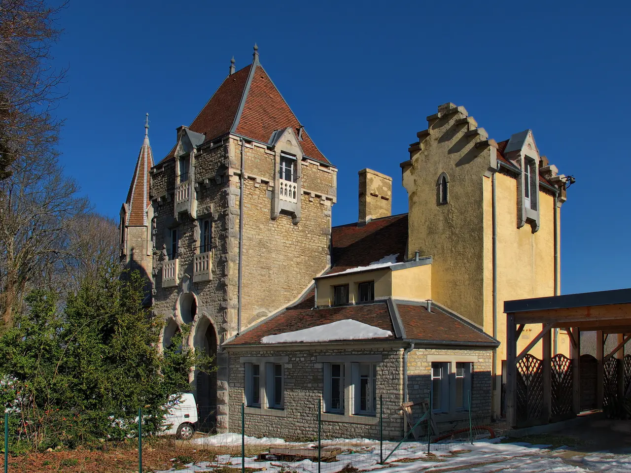 Chalezeule, le château de la Juive