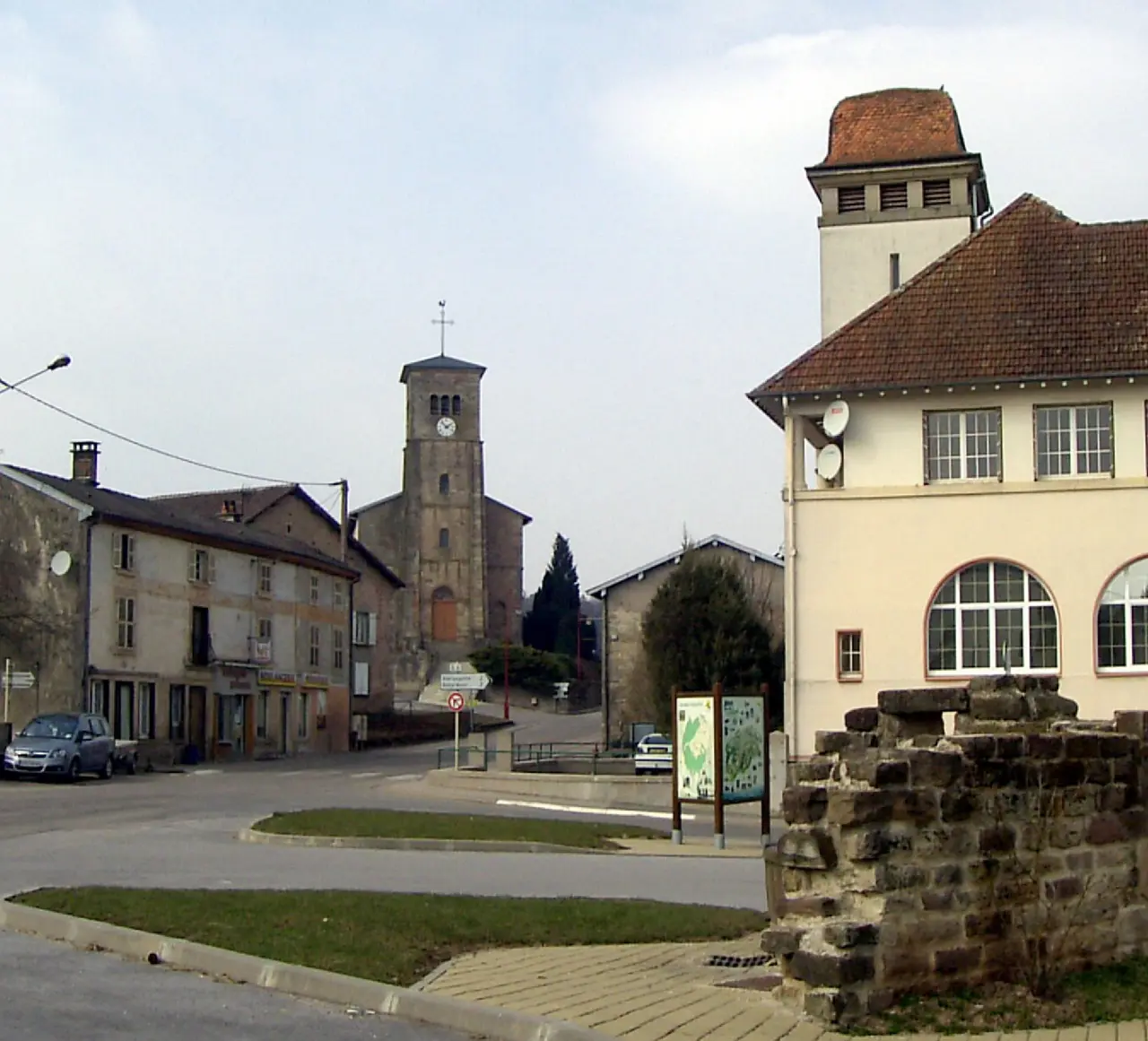 Charmois-l’Orgueilleux, Centre du village