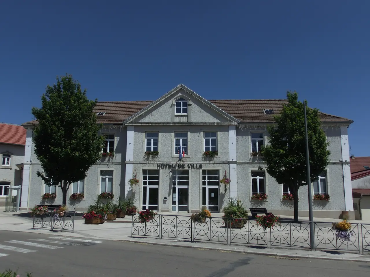 CHARQUEMONT - La Mairie (1)