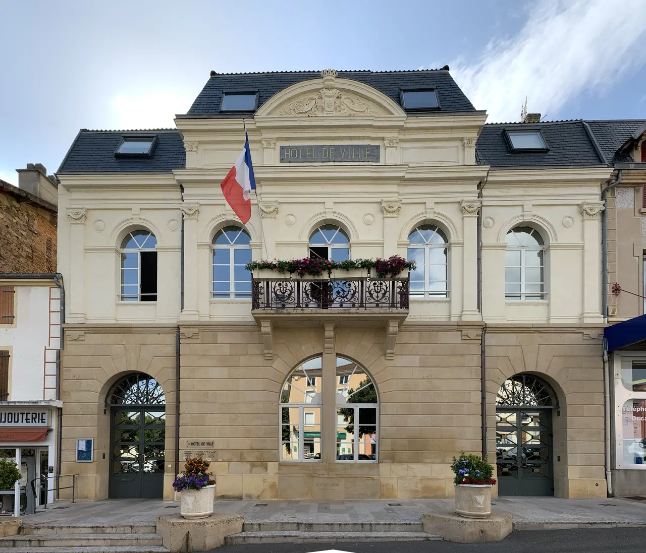 Hôtel ville Chauffailles 4