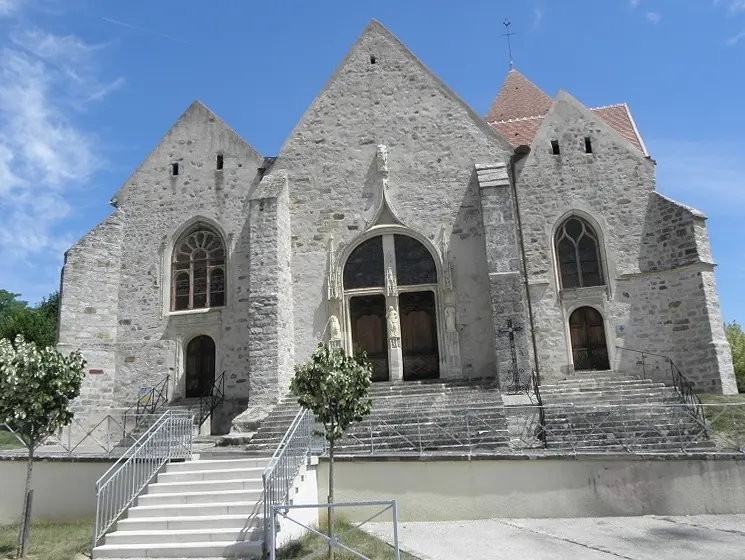Courlon-sur-Yonne (89) Église 02