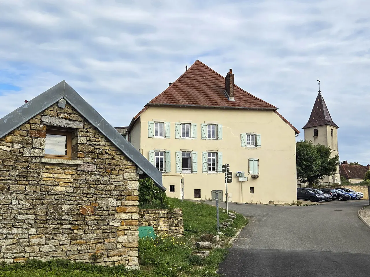 Dannemarie-sur-Crète, le centre du village (2)