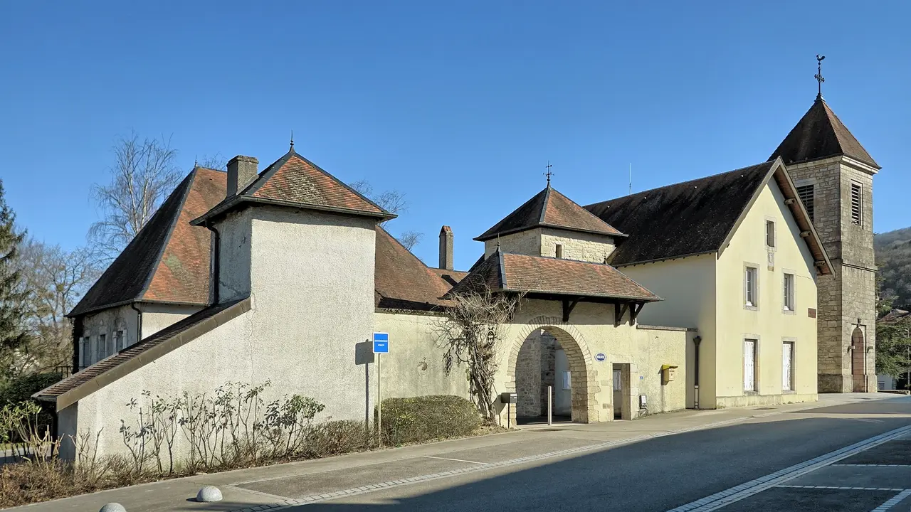 Devecey, la mairie