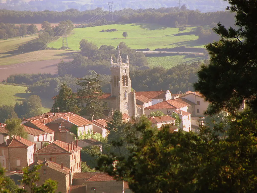 Village de Rozier-en-Donzy, Loire, France