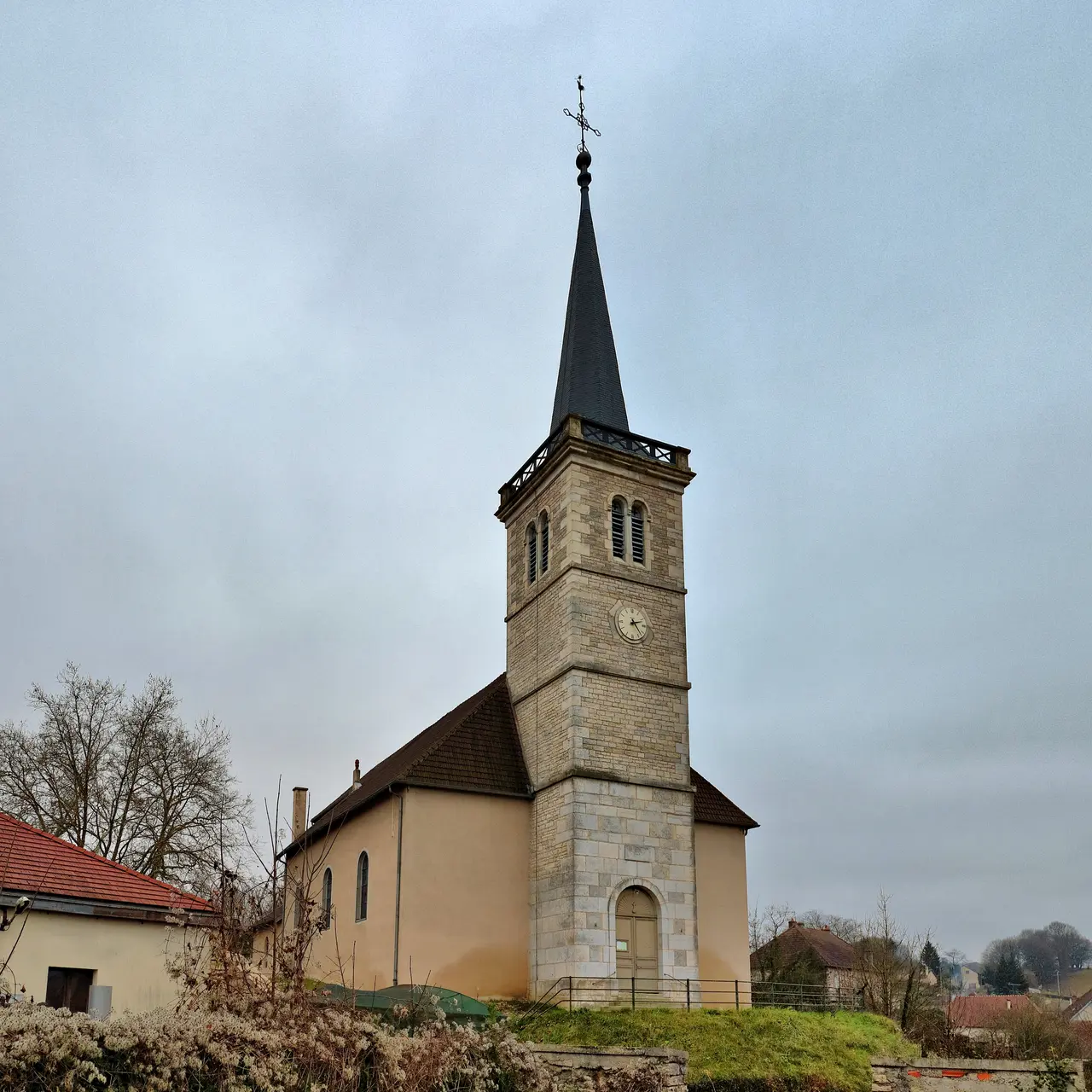 Fraisans, l'église