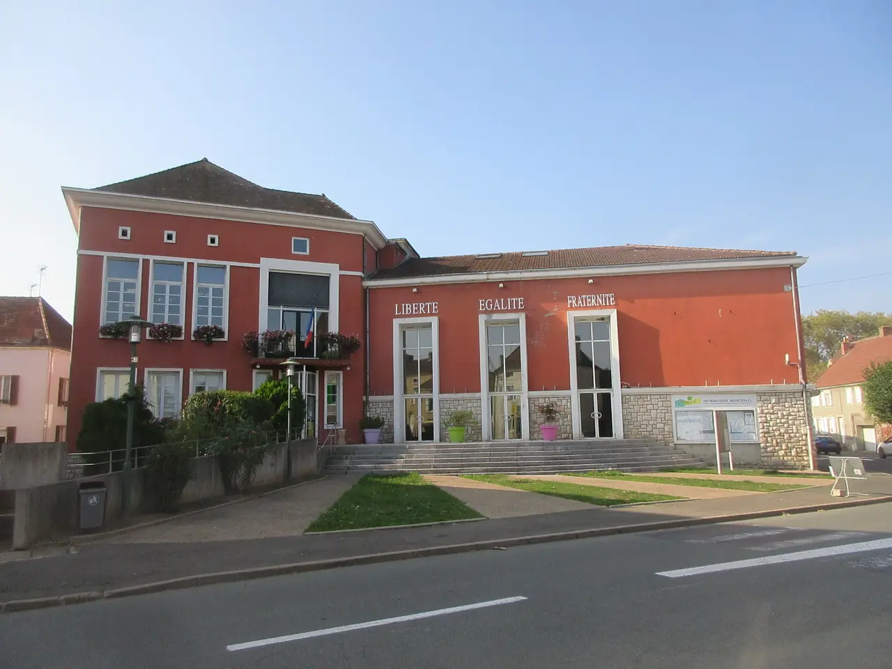 Mairie Génelard 2