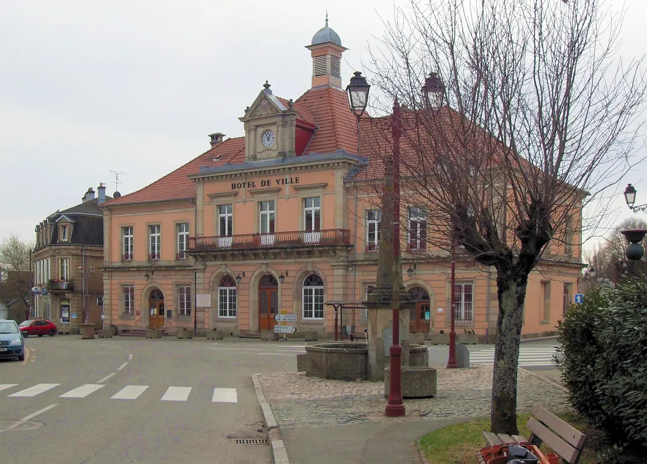 Giromagny, Hôtel de ville 2
