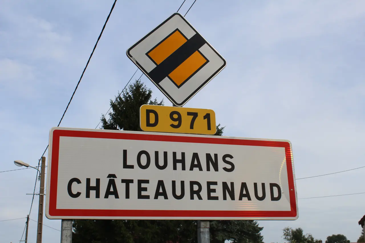 Panneau entrée Louhans Châteaurenaud Louhans 1