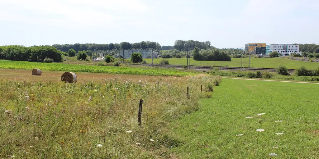 Meroux-Moval, la gare TGV et la JonXion