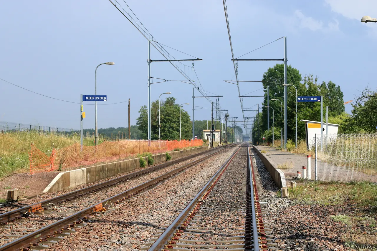 Halte de Neuilly-lès-Dijon (1) par Cramos