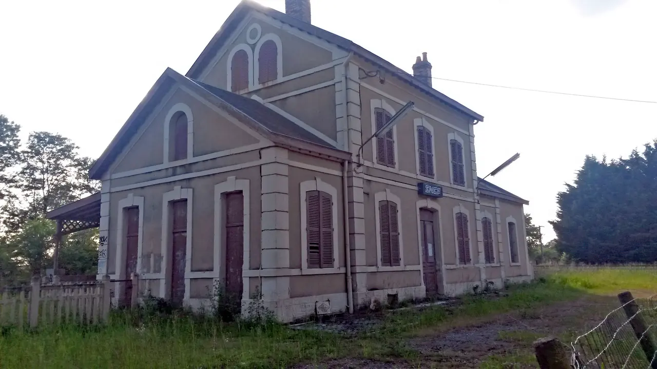 Neuvy-sur-Loire - La gare (3)