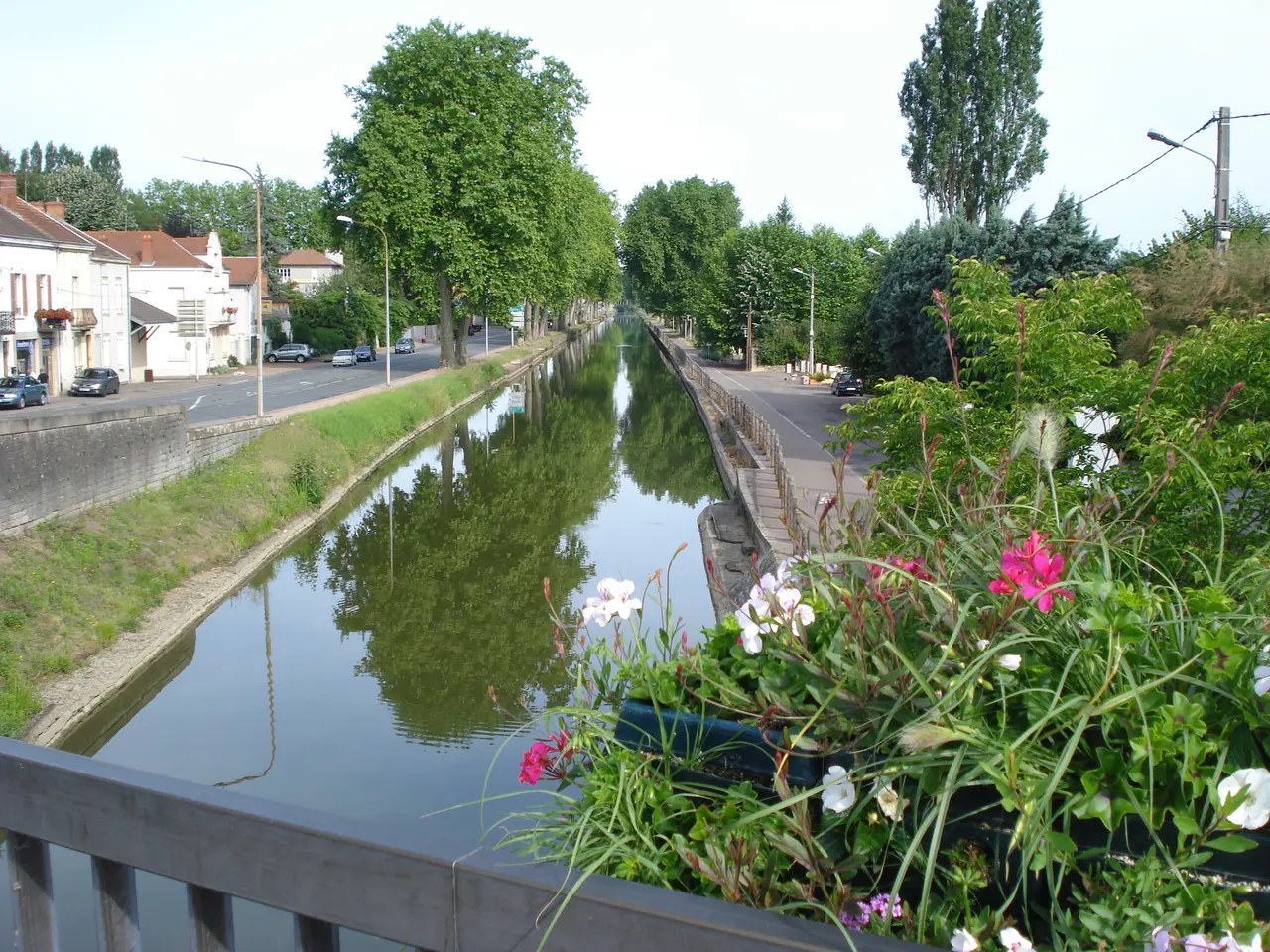 Canal du centre à Paray-le-Monial