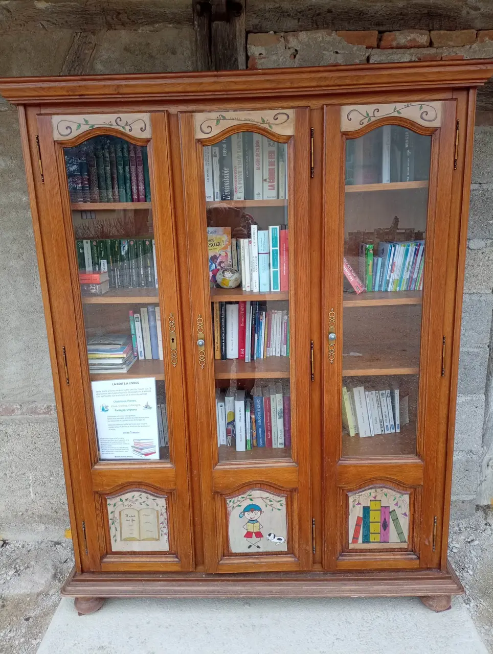 Saint-Christophe-en-Bresse - mairie - boîte à livres