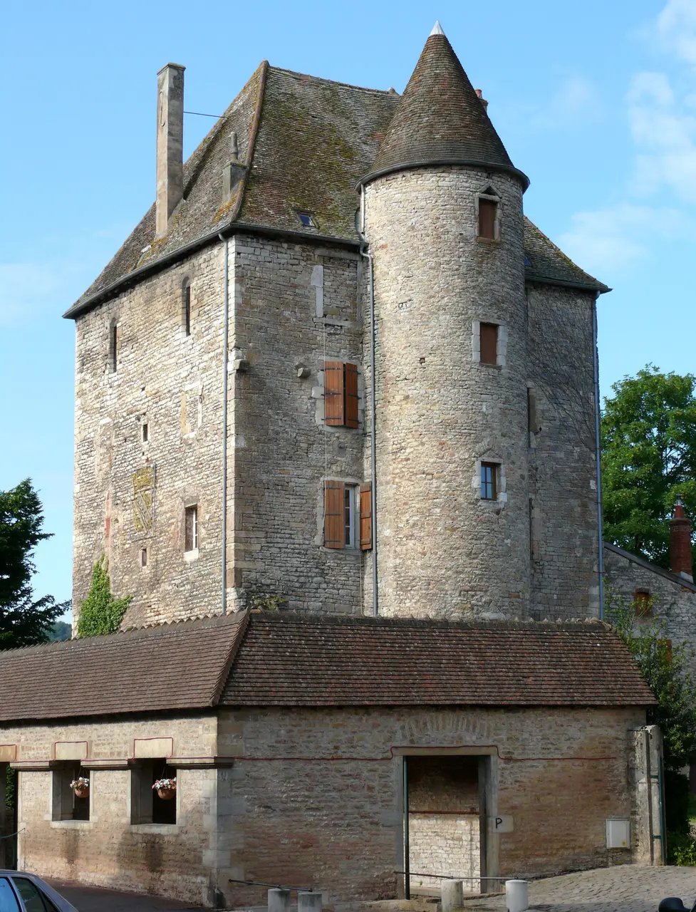 Saint-Gengoux-le-National - Maison forte -567